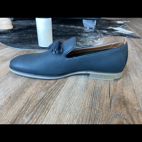 Call it spring shoes - Picture 2 of 4